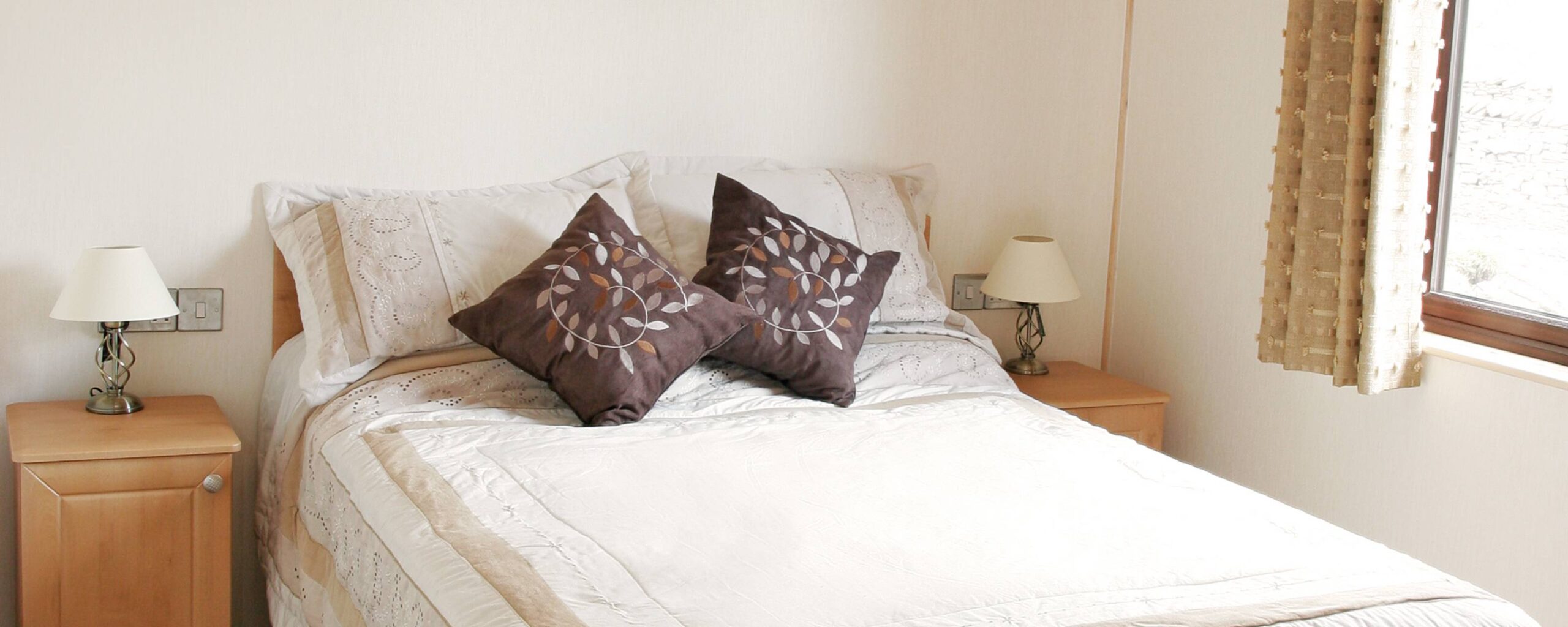 Senate-bedroom-2