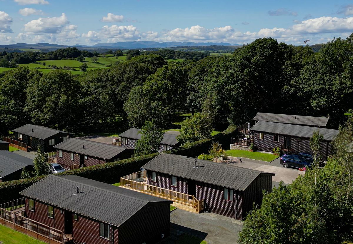 high-bracken-lodges-lakes-hills high-bracken-lodges-lakes-hills